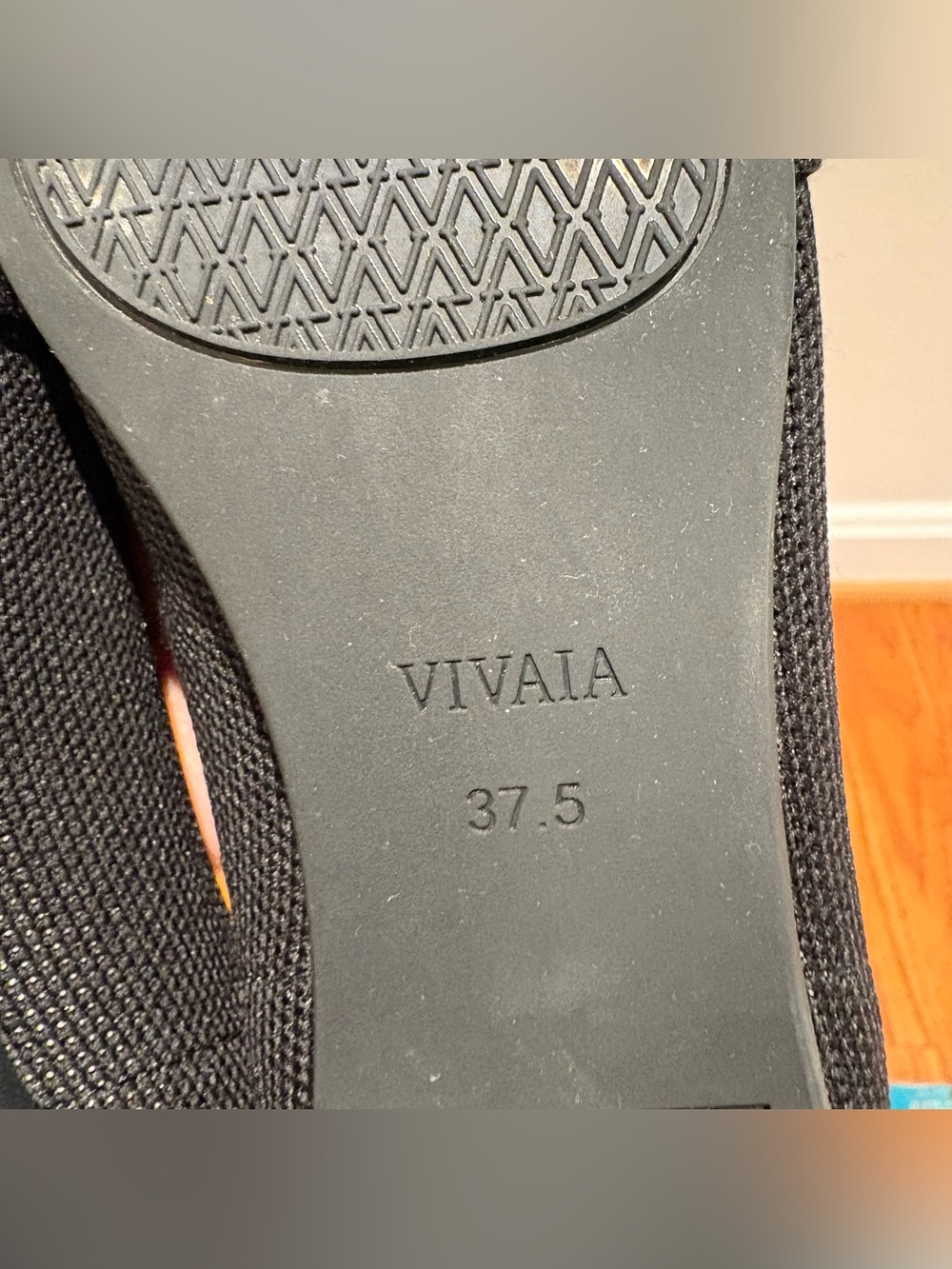 Vivaia Pointed-Toe Bow Loafers (Michelle 2.0) Size 37.5‎ - Picture 11 of 12